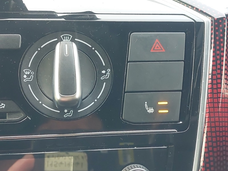 Used Volkswagen up! 2018 for sale - 76937861: Photo 16