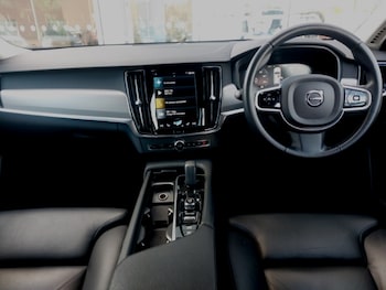 Used Volvo V90 2021 for sale - 76860525: Photo