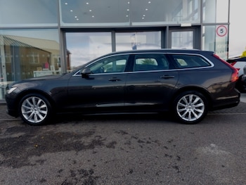 Used Volvo V90 2021 for sale - 76860525: Photo