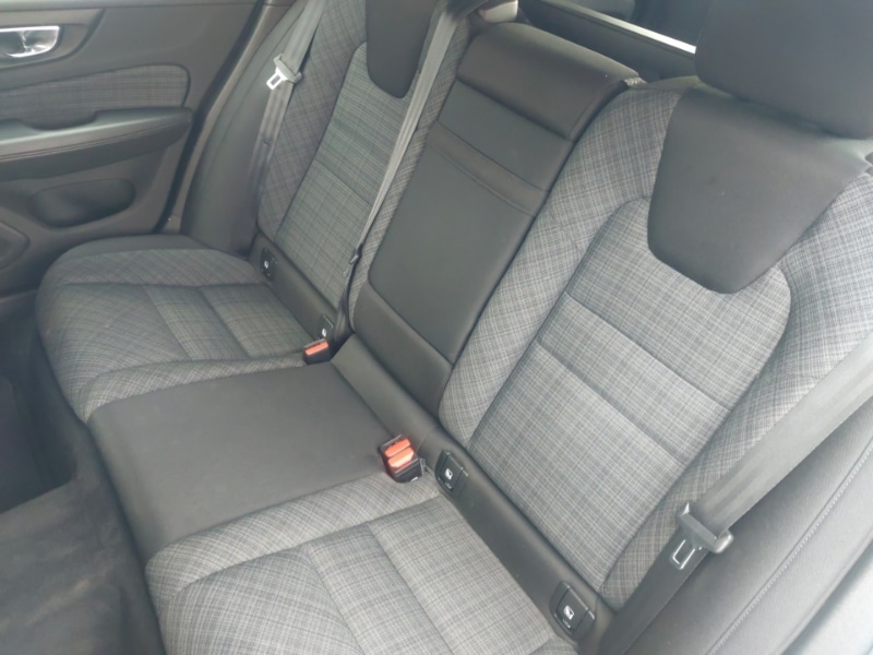 Used Volvo V60 2021 for sale - 76145670: Photo 6