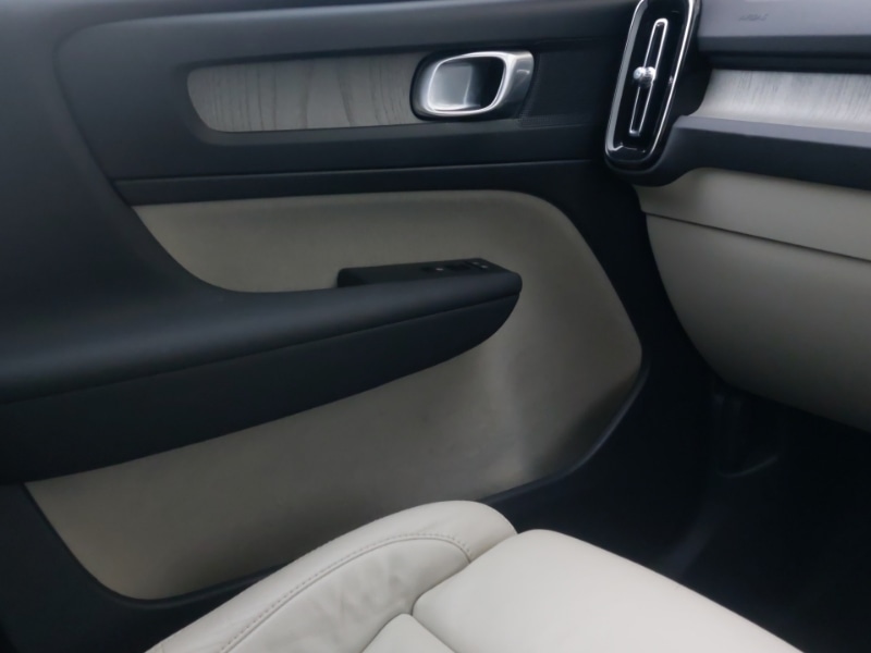 Used Volvo XC40 2022 for sale - 76915508: Photo 11