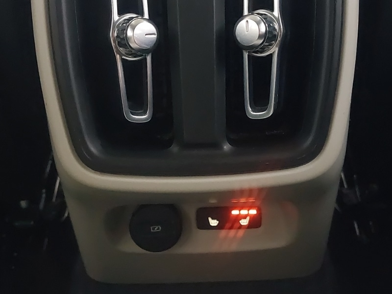 Used Volvo XC40 2022 for sale - 76915508: Photo 14