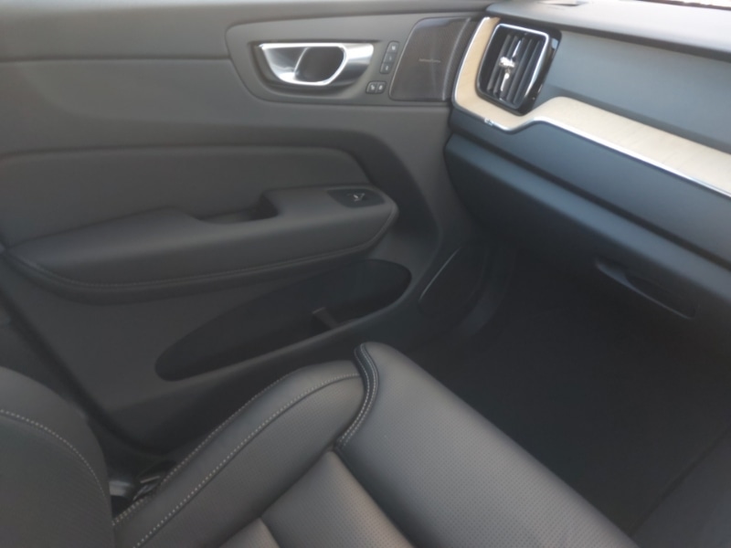 Used Volvo XC60 2025 for sale - 77922563: Photo 11
