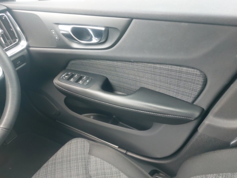 Used Volvo V60 2021 for sale - 76403544: Photo 10