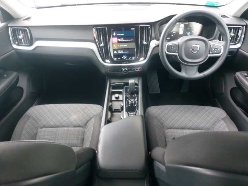 Used Volvo V60 2021 for sale - 76403544: Photo 2