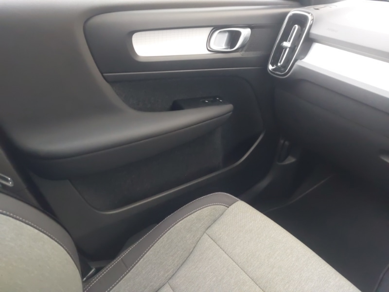 Used Volvo XC40 2022 for sale - 76943140: Photo 11