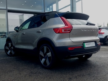 Used Volvo XC40 2023 for sale - 75550948: Photo