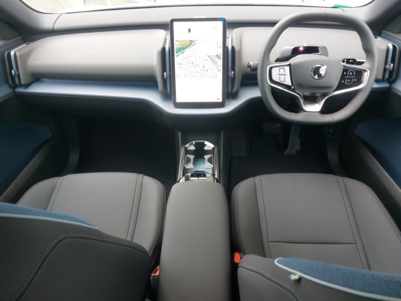 Used Volvo EX30 2025 for sale - 77130209: Photo 2