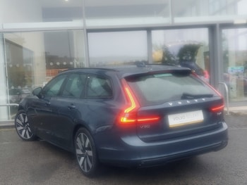 Used Volvo V90 2025 for sale - 79332868: Photo