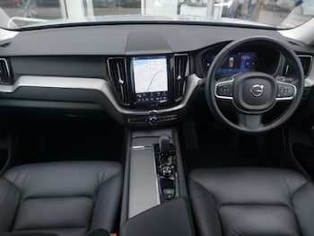 Used Volvo XC60 2023 for sale - 79550178: Photo