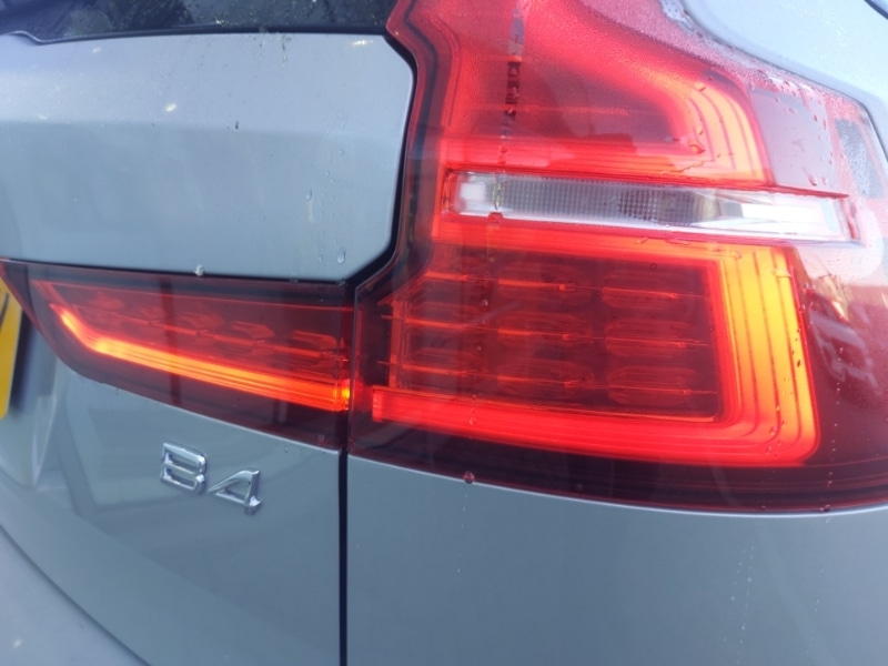 Used Volvo V60 2025 for sale - 76052004: Photo 13