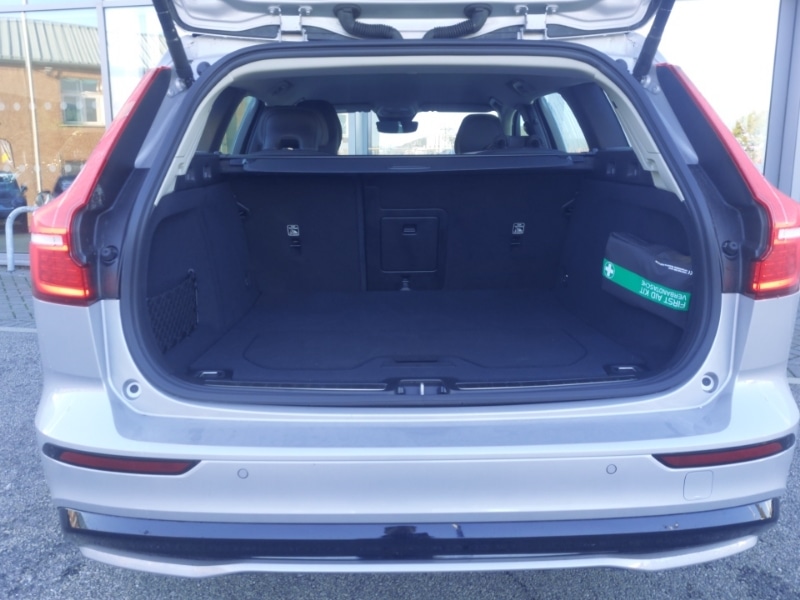 Used Volvo V60 2025 for sale - 76052004: Photo 8