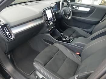 Used Volvo XC40 2026 for sale - 79870115: Photo