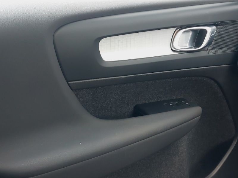 Used Volvo XC40 2023 for sale - 76478386: Photo 11