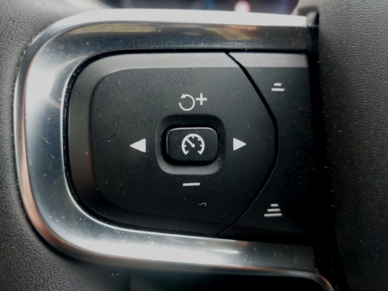 Used Volvo XC40 2023 for sale - 76478386: Photo 18