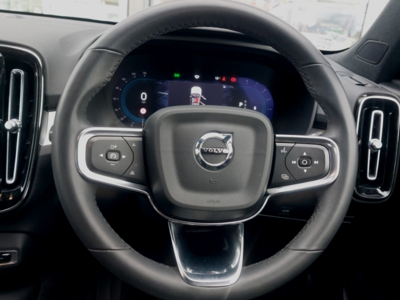 Used Volvo XC40 2023 for sale - 76478386: Photo 7