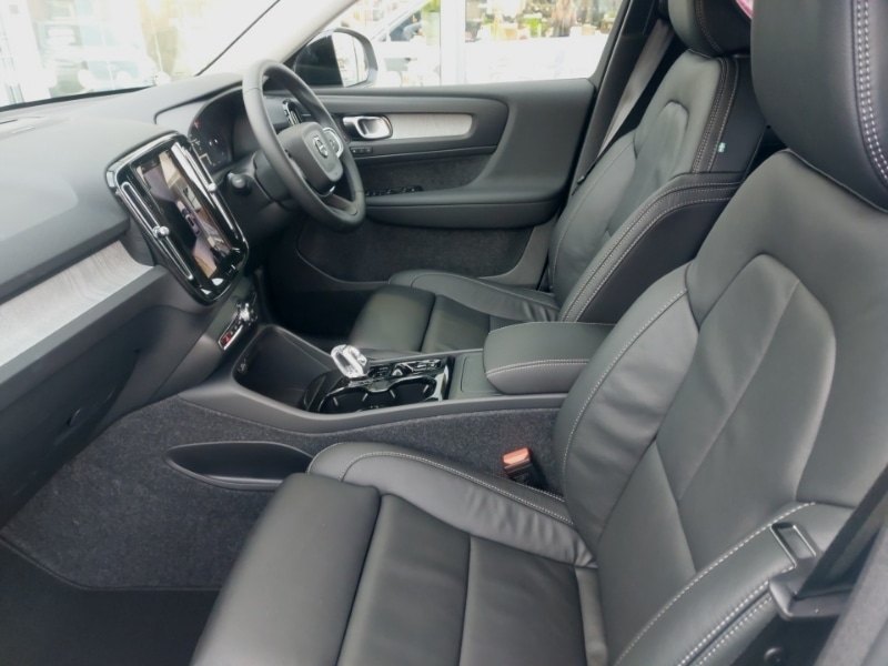 Used Volvo XC40 2025 for sale - 76816344: Photo 5