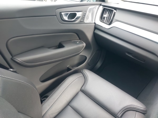 Used Volvo XC60 2024 for sale - 75687055: Photo 11