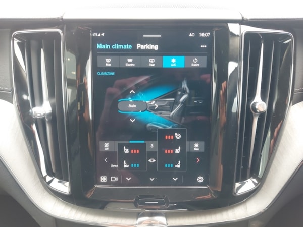 Used Volvo XC60 2024 for sale - 75687055: Photo 13