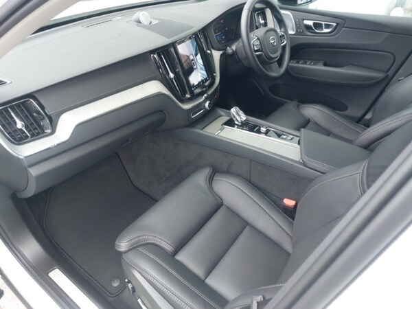 Used Volvo XC60 2024 for sale - 75687055: Photo 5