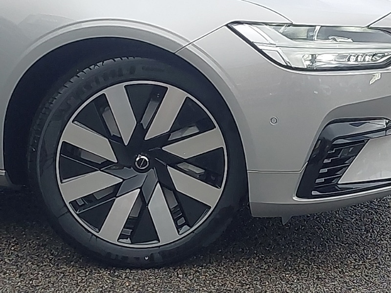 Used Volvo V90 2025 for sale - 78113909: Photo 9