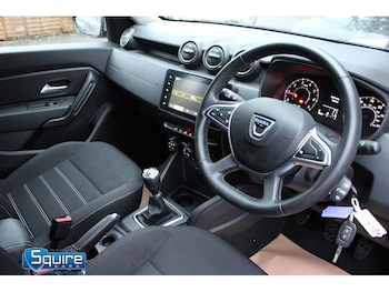 Used Dacia Duster 2022 for sale - 76450381: Photo