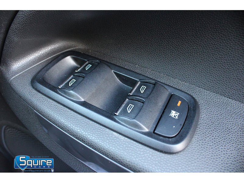 Used Ford Ecosport 2017 for sale - 76437068: Photo 24