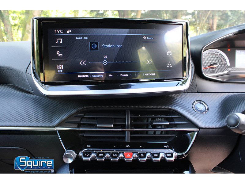 Used Peugeot 2008 2023 for sale - 75969126: Photo 2