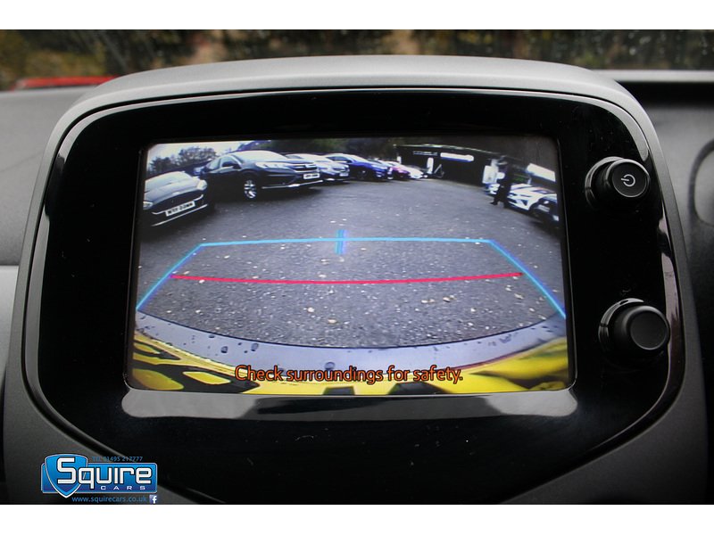 Used Toyota AYGO 2019 for sale - 76450372: Photo 10