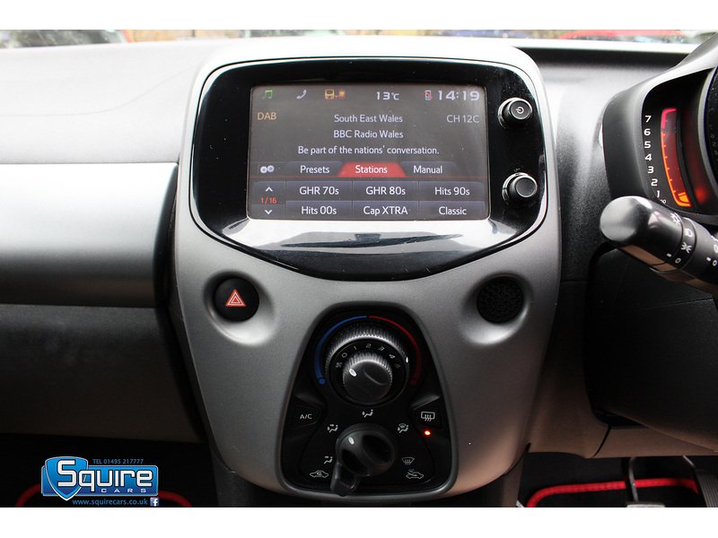 Used Toyota AYGO 2019 for sale - 76450372: Photo 11