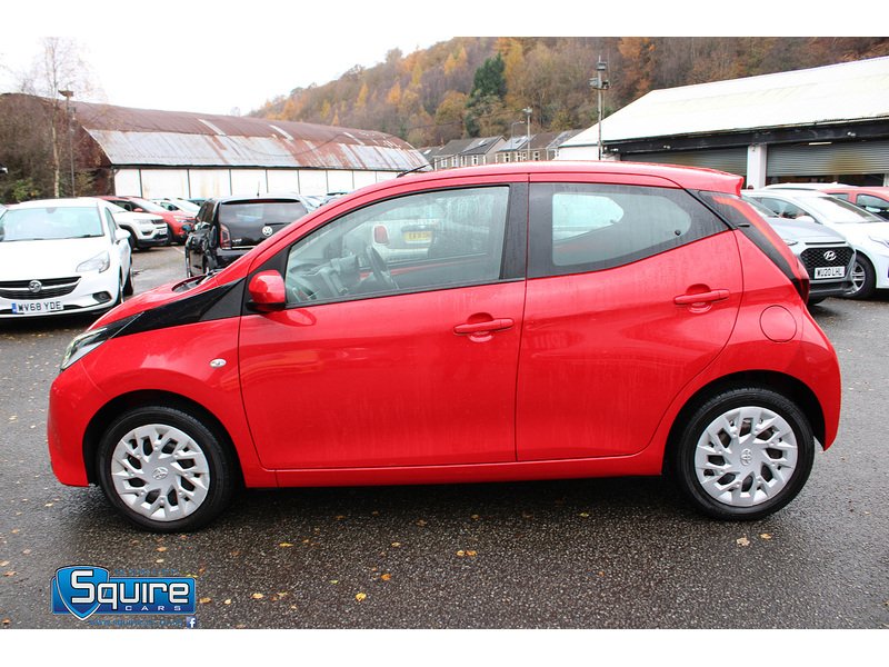 Used Toyota AYGO 2019 for sale - 76450372: Photo 27