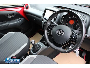 Used Toyota AYGO 2019 for sale - 76450372: Photo