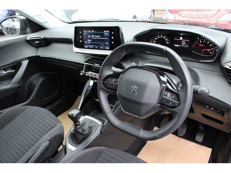 Used Peugeot 2008 for sale - 77821924: Photo 2