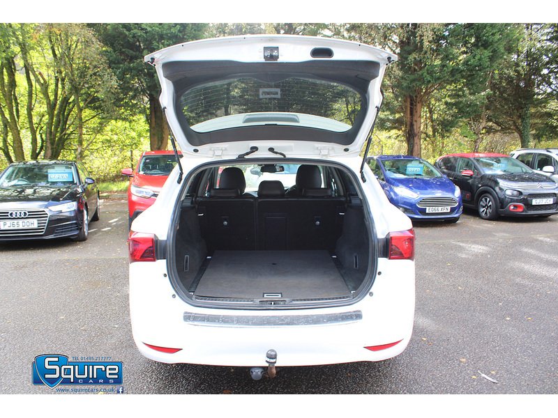 Used Toyota Avensis 2016 for sale - 76106335: Photo 23