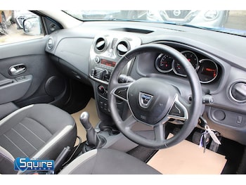 Used Dacia Sandero Stepway 2018 for sale - 79435678: Photo