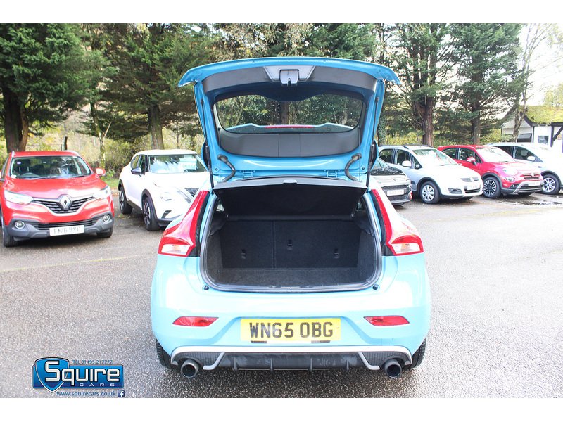 Used Volvo V40 2015 for sale - 76330455: Photo 28