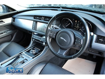 Used Jaguar XF 2016 for sale - 77568378: Photo