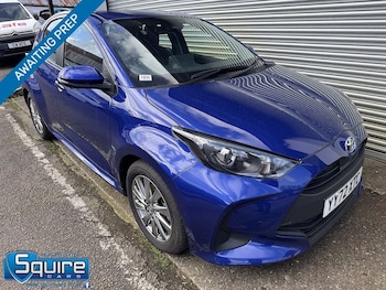 Used Toyota Yaris 2023 for sale - 77831747: Photo