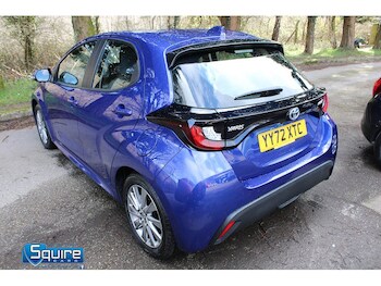 Used Toyota Yaris 2023 for sale - 77831747: Photo