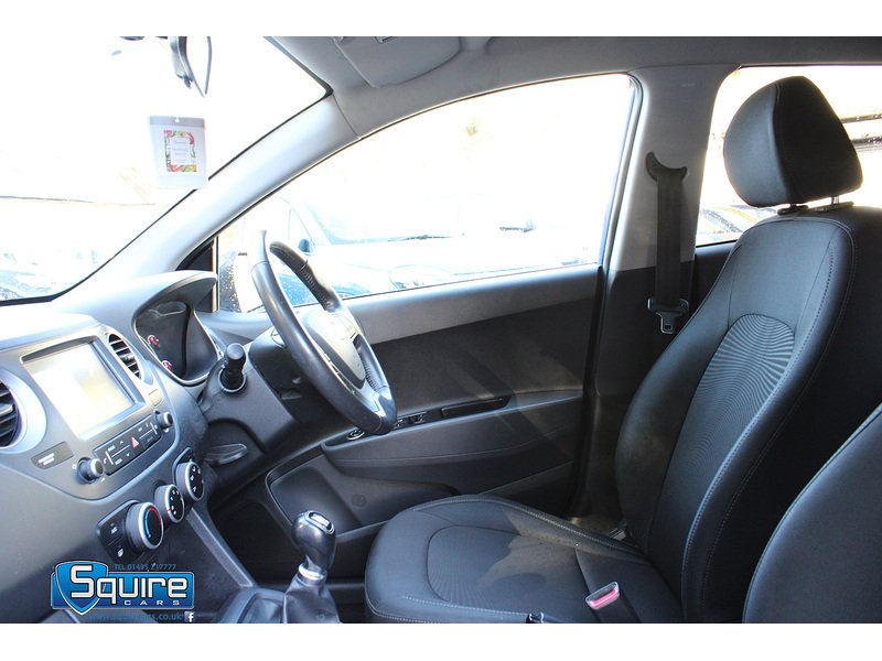 Used Hyundai i10 2019 for sale - 76057105: Photo 30
