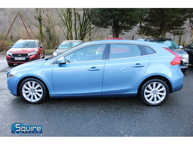 Used Volvo V40 2015 for sale - 77046210: Photo 19