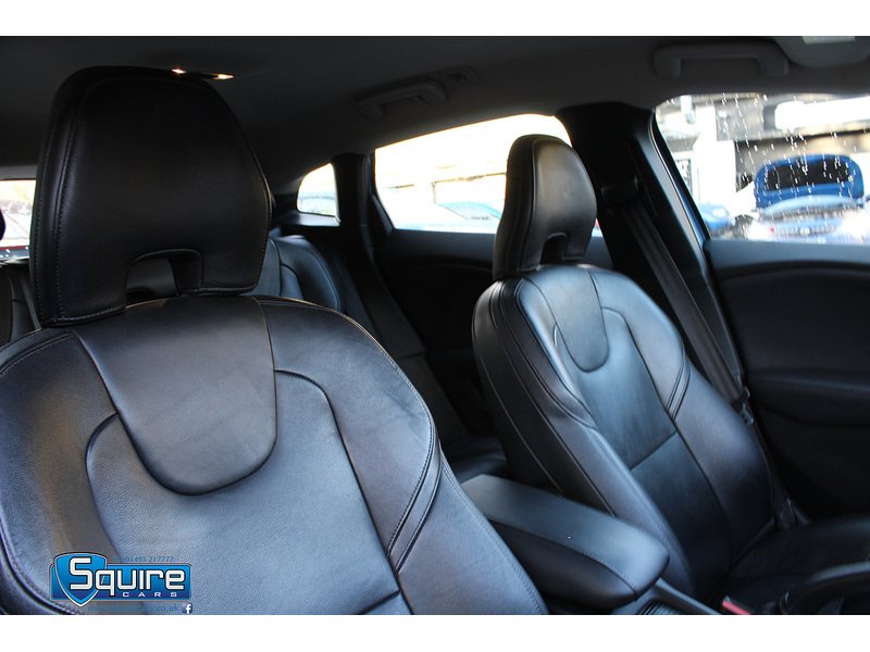 Used Volvo V40 2015 for sale - 77046210: Photo 5