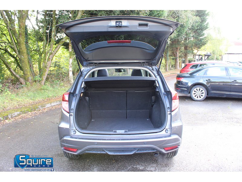 Used Honda HR-V 2017 for sale - 76057127: Photo 24