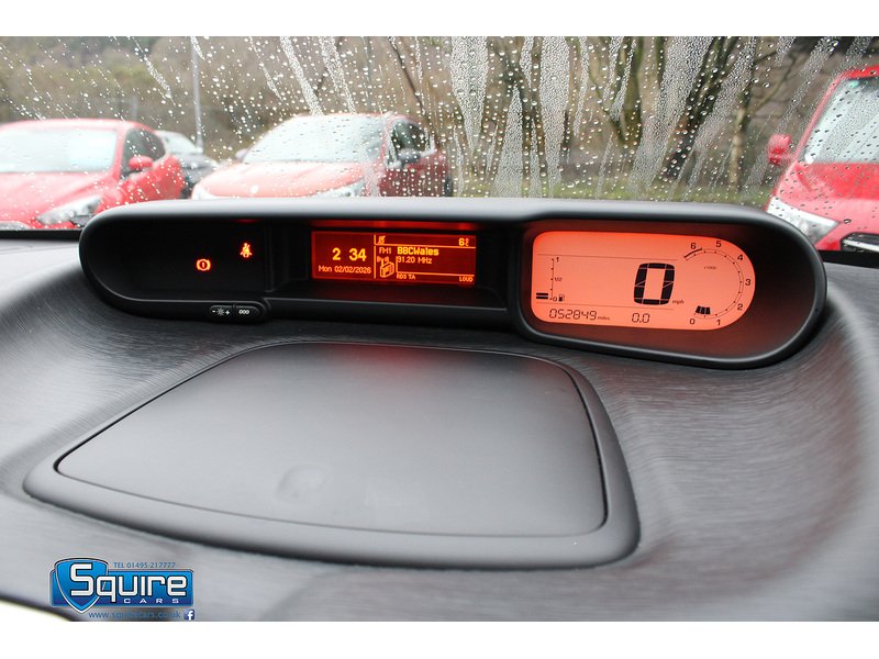 Used Citroen C3 Picasso 2016 for sale - 77447130: Photo 2