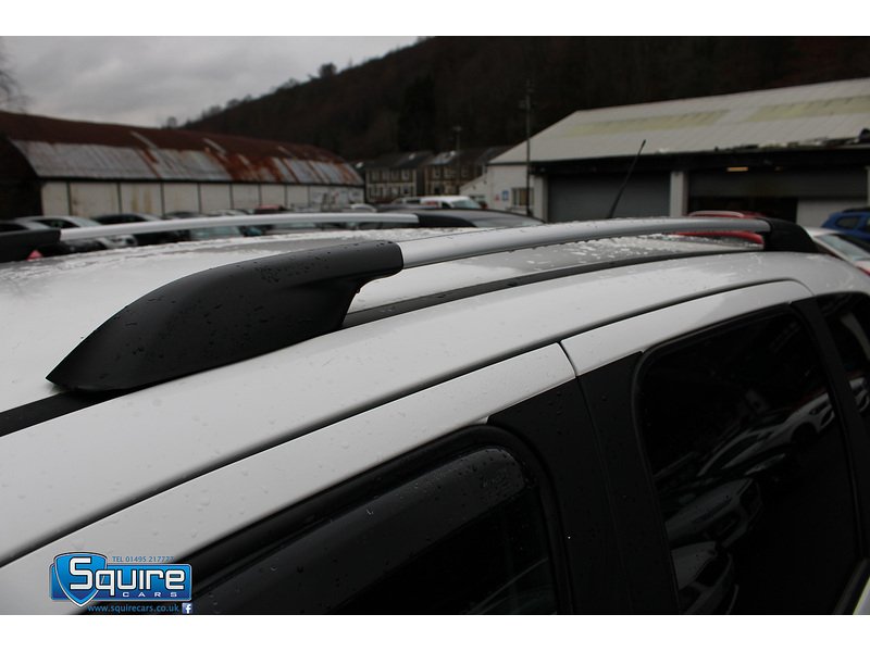 Used Citroen C3 Picasso 2016 for sale - 77447130: Photo 25