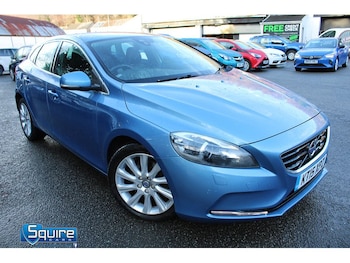 Used Volvo V40 2015 for sale - 76848527: Photo