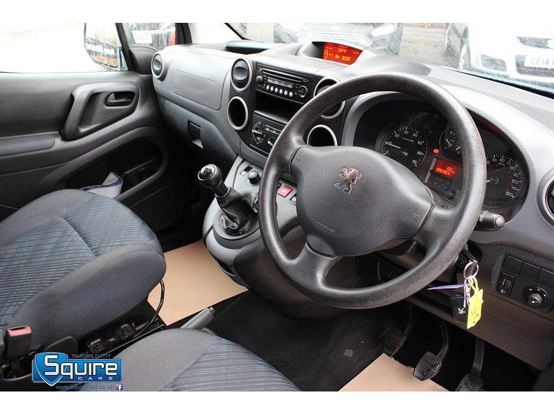 Used Peugeot Partner Tepee 2010 for sale - 76707332: Photo 2