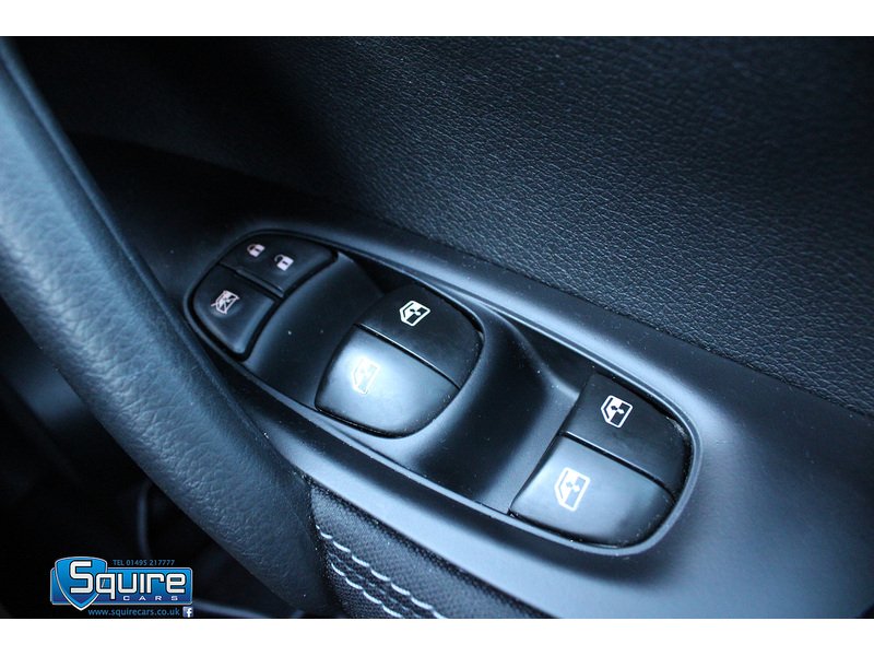 Used Nissan Qashqai 2017 for sale - 76437078: Photo 30