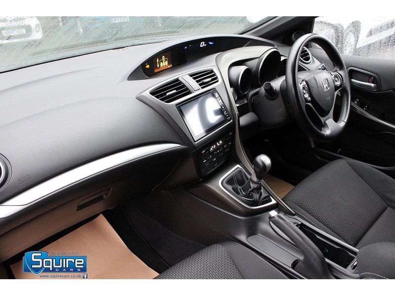 Used Honda Civic 2017 for sale - 77605190: Photo 31