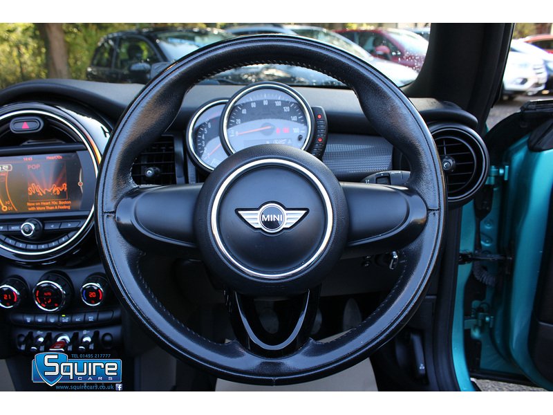 Used MINI Convertible 2016 for sale - 76148335: Photo 11